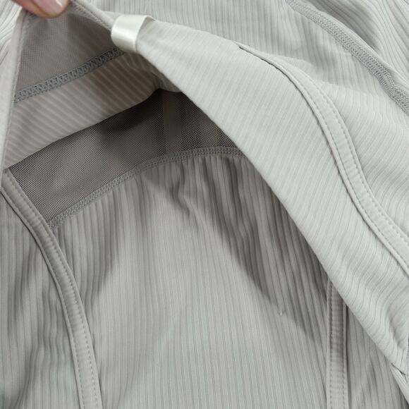 Lululemon Cropped Define Jacket Ribbed Nulu Light Gray Size 2 *Faint Stain* - Picture 3 of 13
